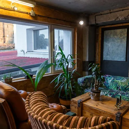 Fabryka Kobra Apartment *