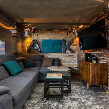 Fabryka Kobra Apartment *
