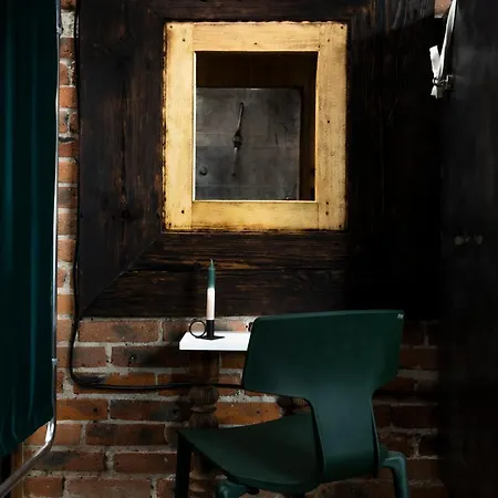 Fabryka Kobra アパート ビィドゴシュチュ