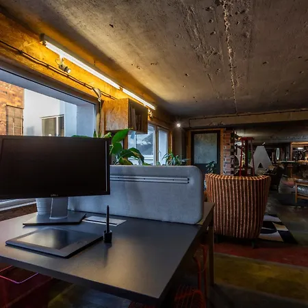 Fabryka Kobra * ビィドゴシュチュ