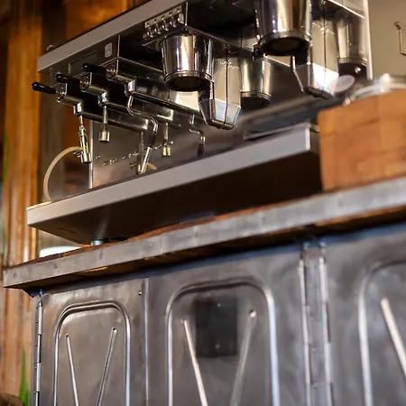 Fabryka Kobra Lägenhet