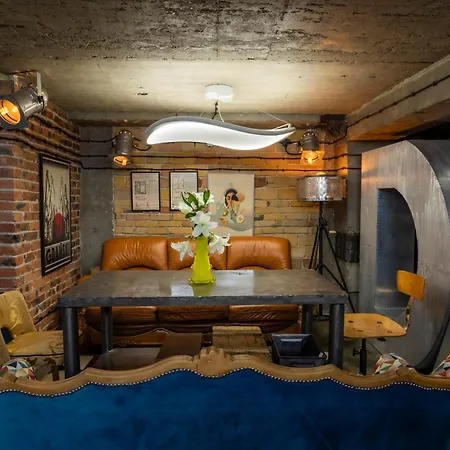 Apartment Fabryka Kobra *