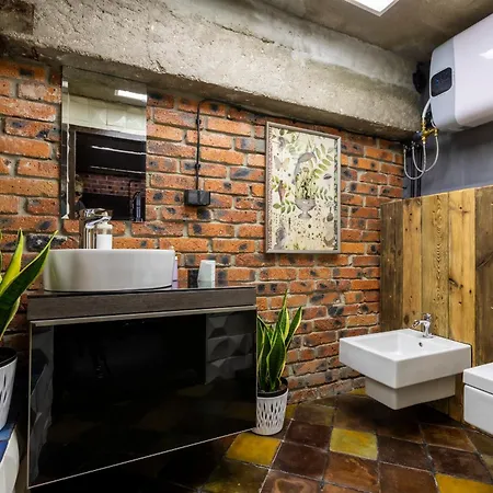 アパート Fabryka Kobra