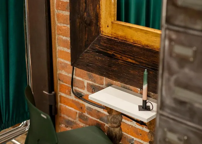 Fabryka Kobra Διαμέρισμα