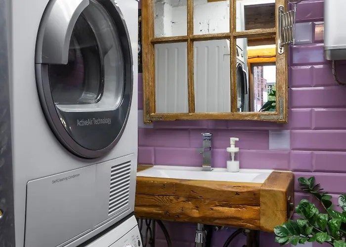 Fabryka Kobra Μπίντγκοστς